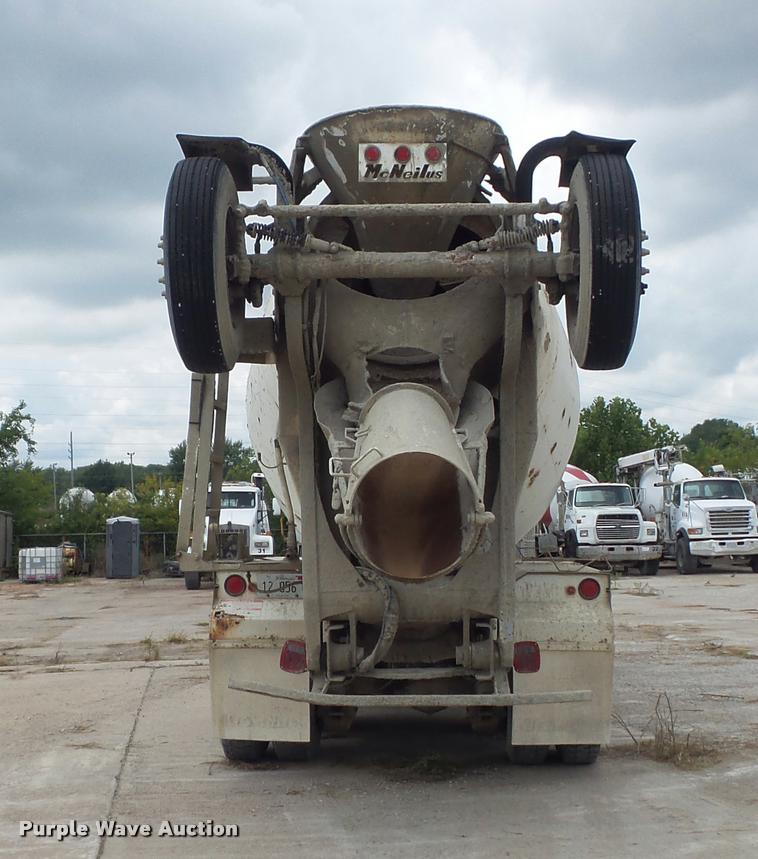 image for item K7515 1999 Mack RD690S ready mix truck