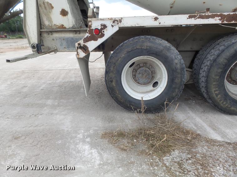 image for item K7515 1999 Mack RD690S ready mix truck