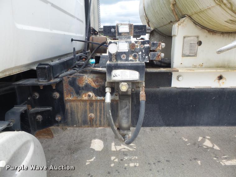 image for item K7515 1999 Mack RD690S ready mix truck