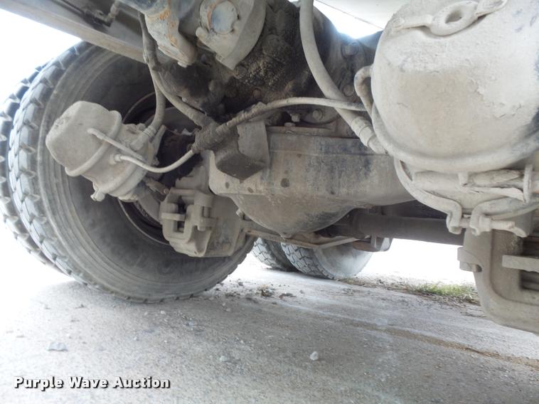 image for item K7515 1999 Mack RD690S ready mix truck