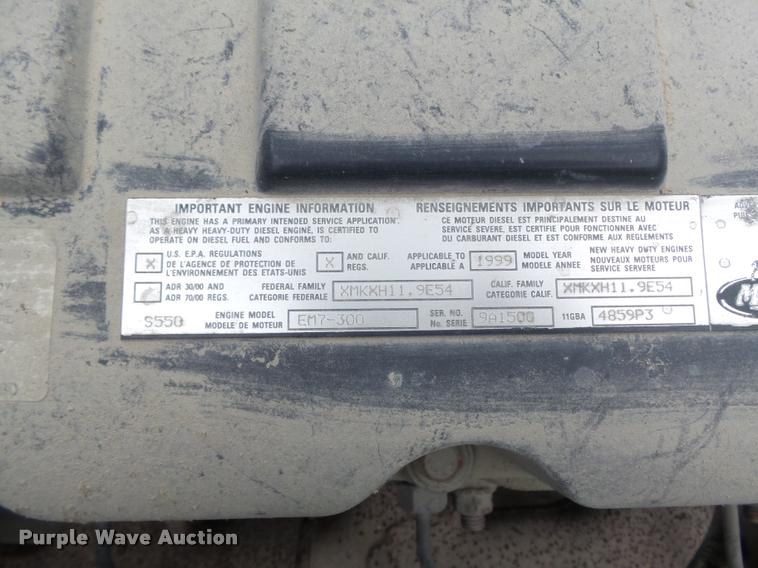 image for item K7515 1999 Mack RD690S ready mix truck