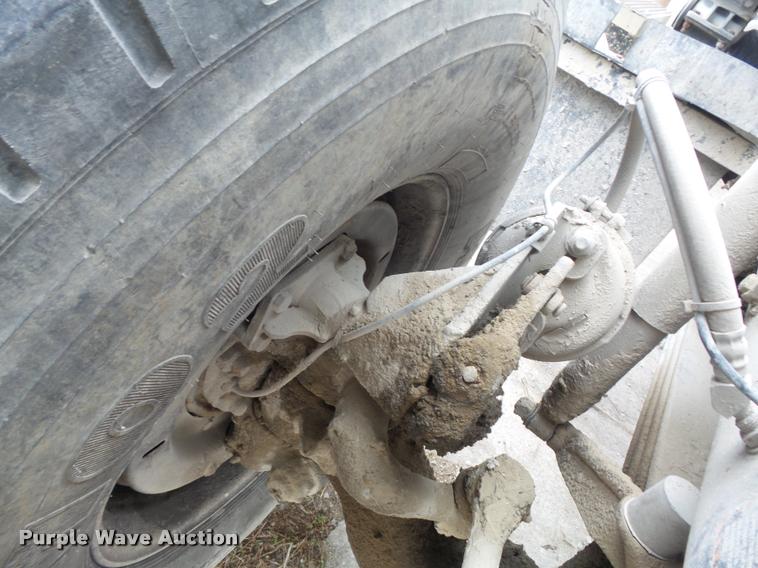 image for item K7515 1999 Mack RD690S ready mix truck