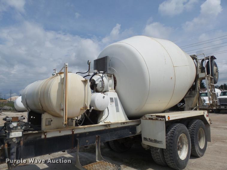 image for item K7516 1999 Mack RD690S ready mix truck