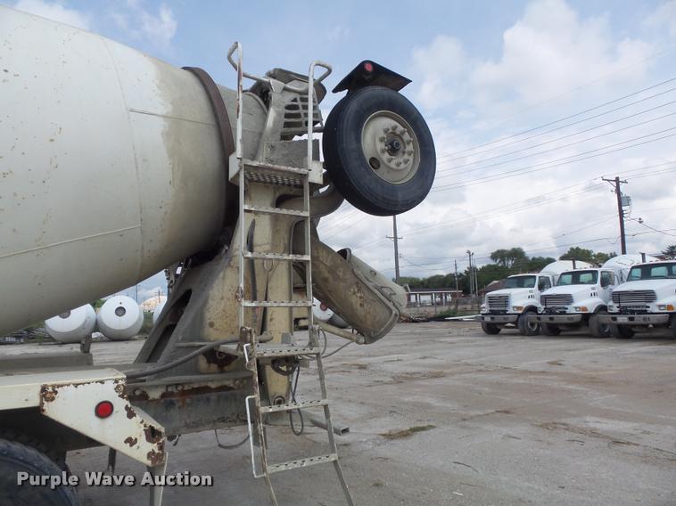 image for item K7516 1999 Mack RD690S ready mix truck