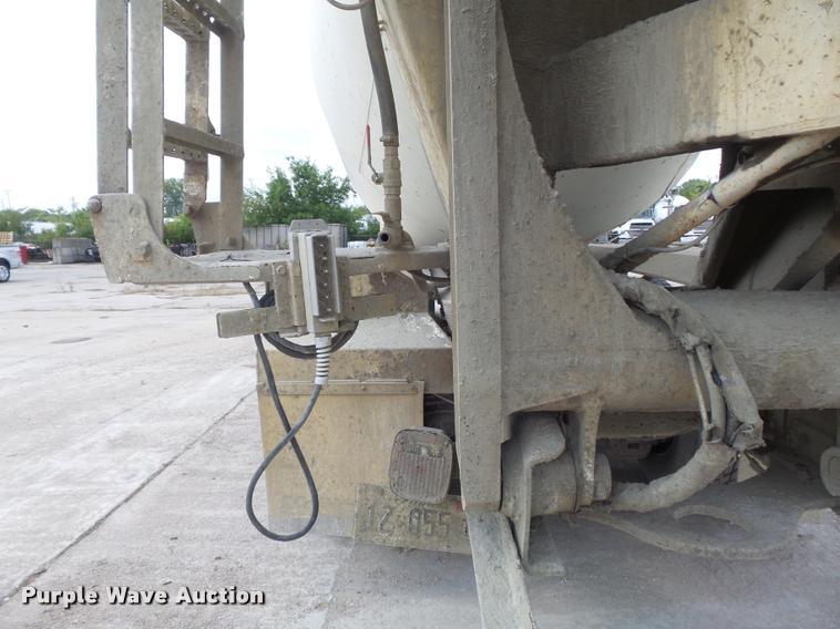 image for item K7516 1999 Mack RD690S ready mix truck