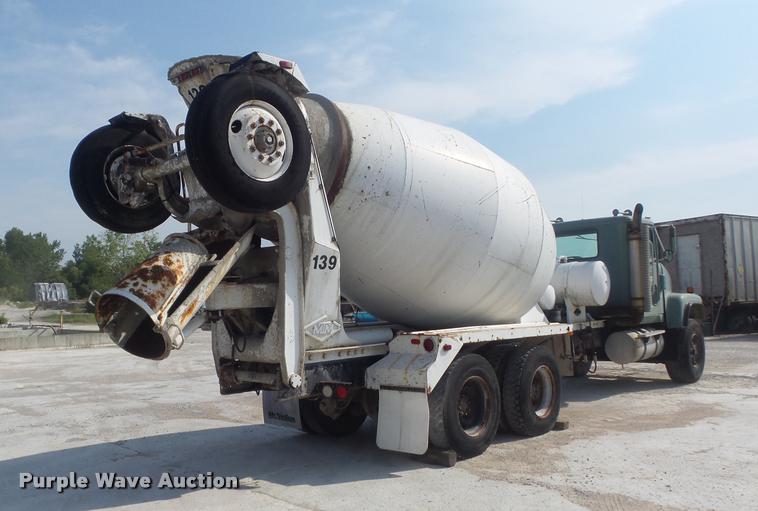 image for item K7517 1989 International F5070 ready mix truck