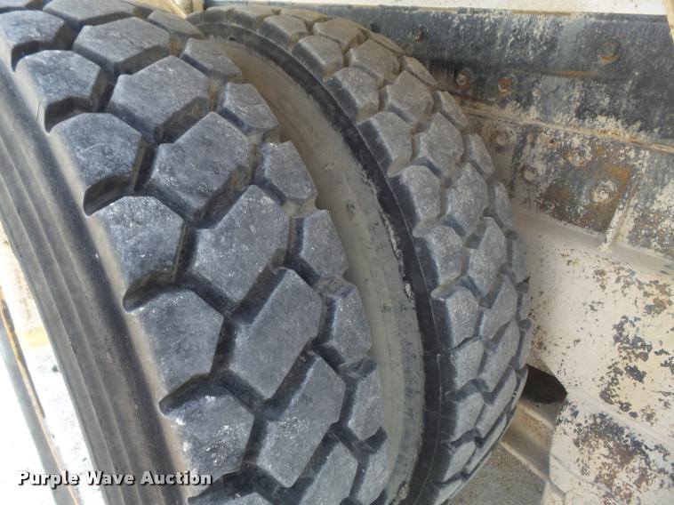 image for item K7517 1989 International F5070 ready mix truck