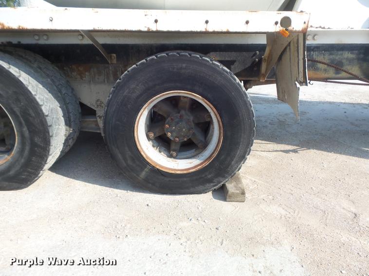 image for item K7517 1989 International F5070 ready mix truck