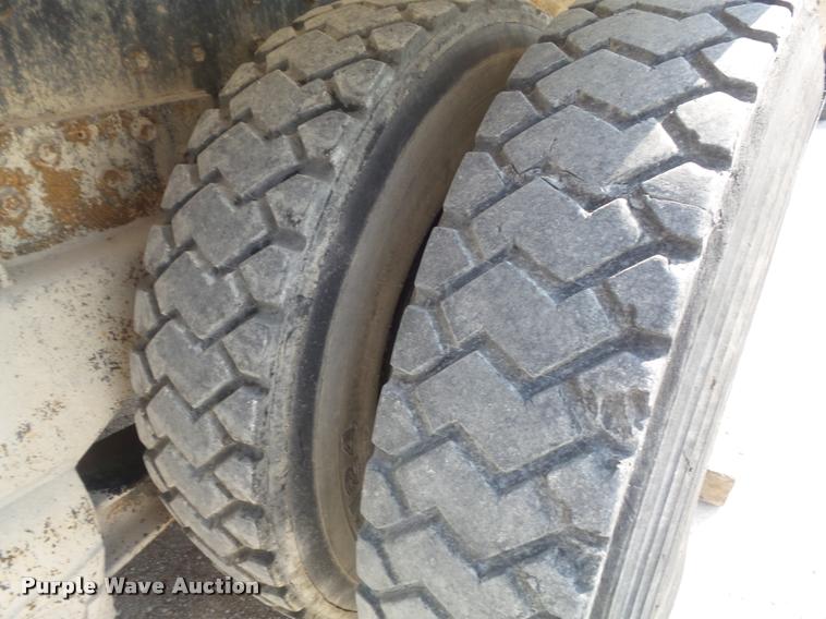 image for item K7517 1989 International F5070 ready mix truck