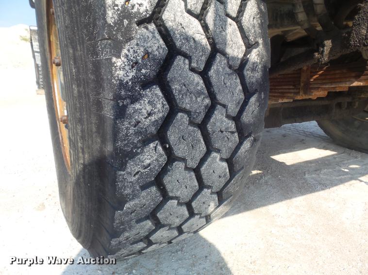 image for item K7517 1989 International F5070 ready mix truck