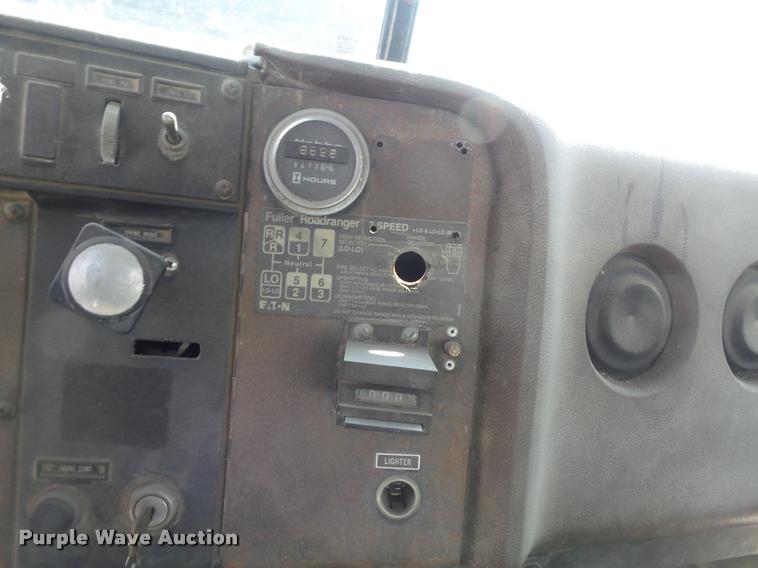 image for item K7517 1989 International F5070 ready mix truck