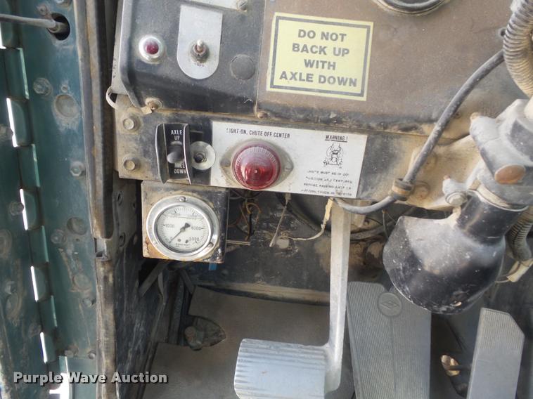 image for item K7517 1989 International F5070 ready mix truck