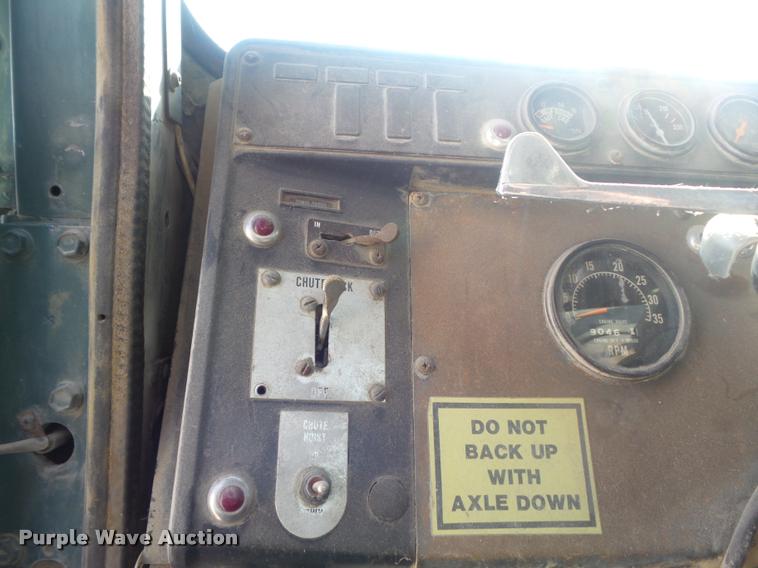 image for item K7517 1989 International F5070 ready mix truck