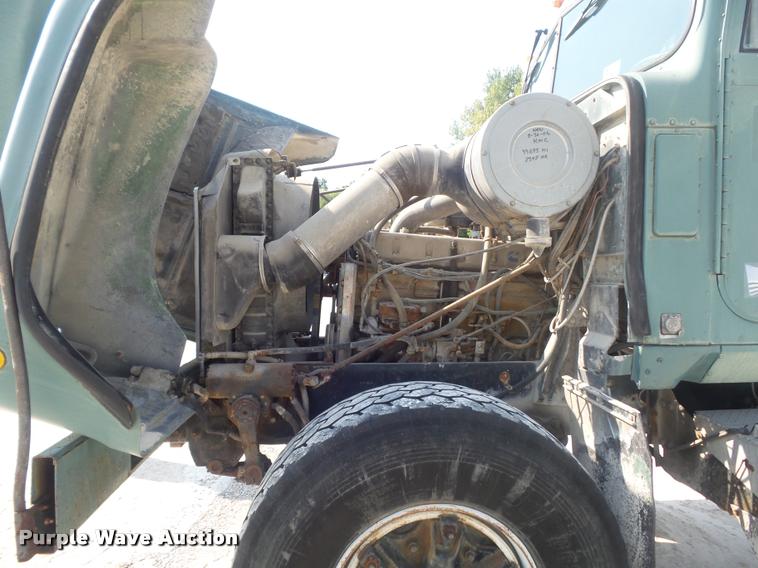 image for item K7517 1989 International F5070 ready mix truck