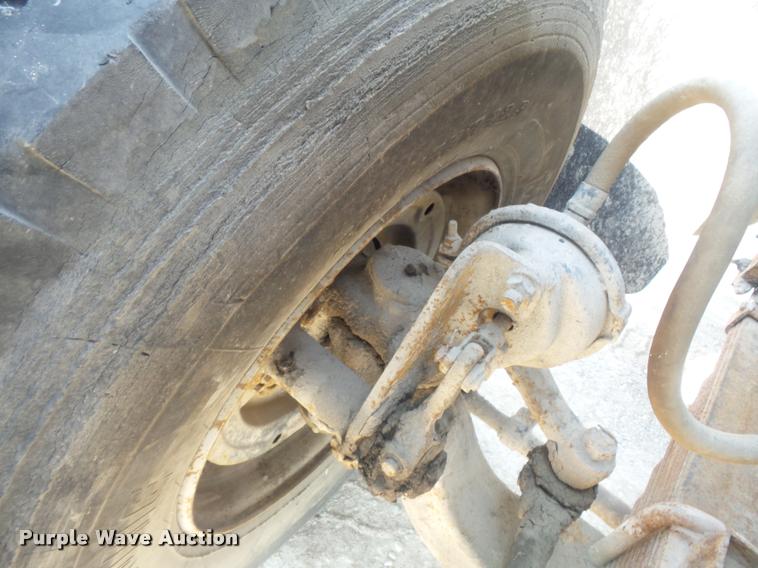 image for item K7517 1989 International F5070 ready mix truck