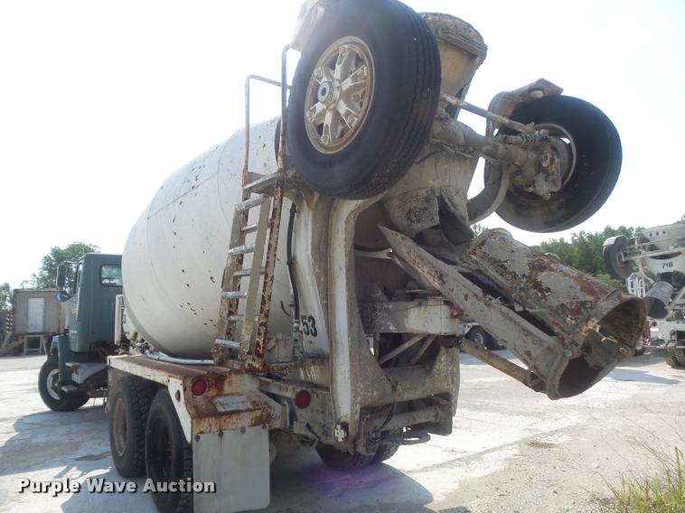 image for item K7518 1989 Volvo ACM ready mix truck