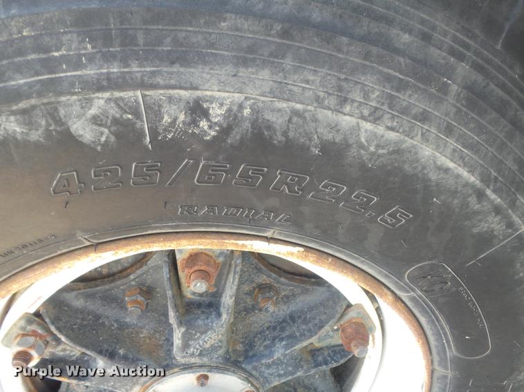 image for item K7518 1989 Volvo ACM ready mix truck