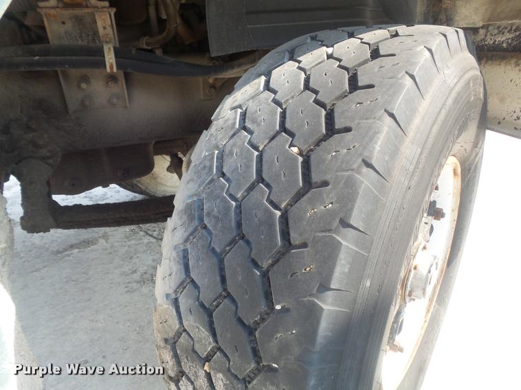 image for item K7518 1989 Volvo ACM ready mix truck