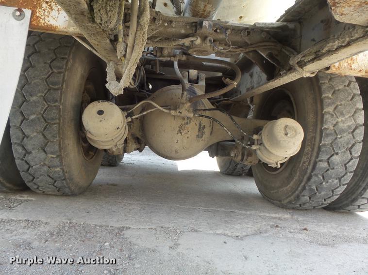 image for item K7518 1989 Volvo ACM ready mix truck