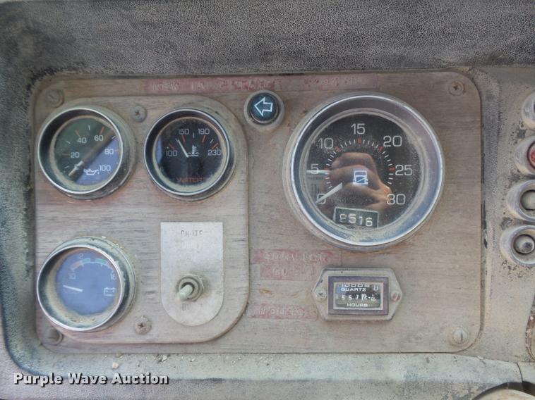 image for item K7518 1989 Volvo ACM ready mix truck