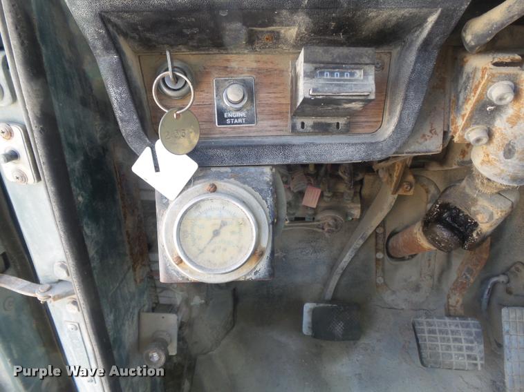 image for item K7518 1989 Volvo ACM ready mix truck