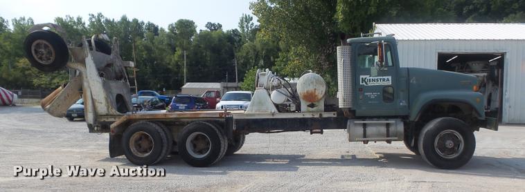 image for item K7519 1989 International F5070 ready mix truck