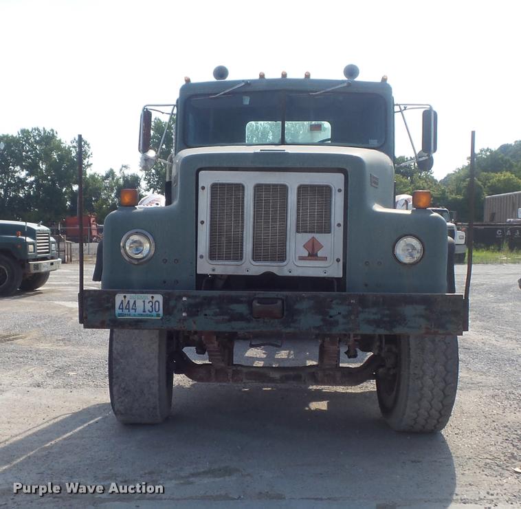 image for item K7519 1989 International F5070 ready mix truck