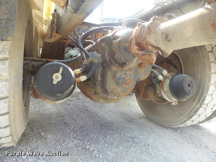 image for item K7519 1989 International F5070 ready mix truck