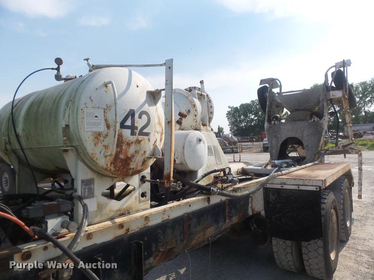 image for item K7519 1989 International F5070 ready mix truck