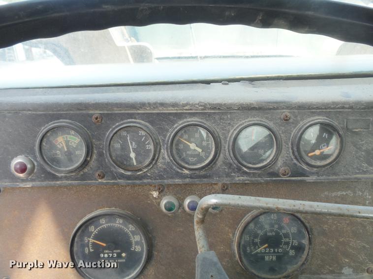 image for item K7519 1989 International F5070 ready mix truck