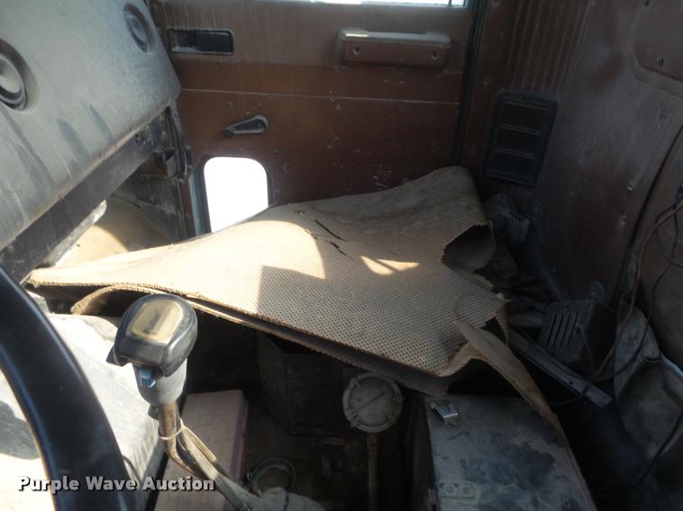 image for item K7519 1989 International F5070 ready mix truck