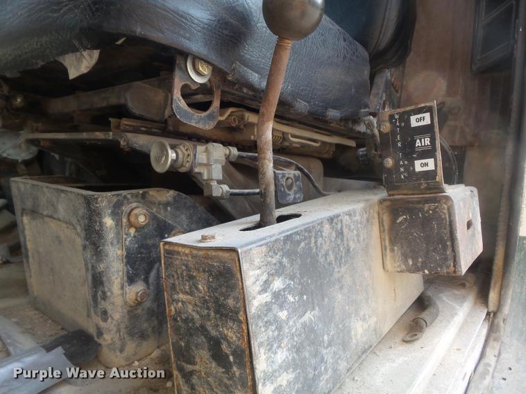 image for item K7519 1989 International F5070 ready mix truck