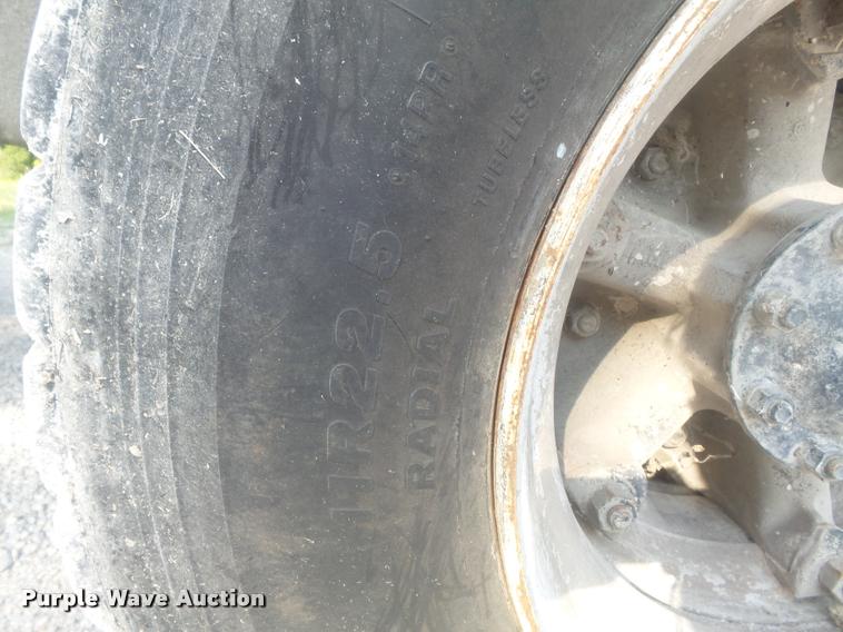 image for item K7520 1989 Ford LT9000 ready mix truck