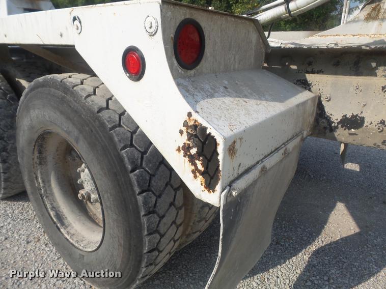 image for item K7520 1989 Ford LT9000 ready mix truck