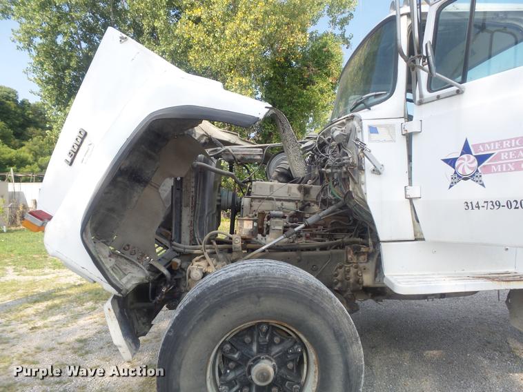 image for item K7520 1989 Ford LT9000 ready mix truck