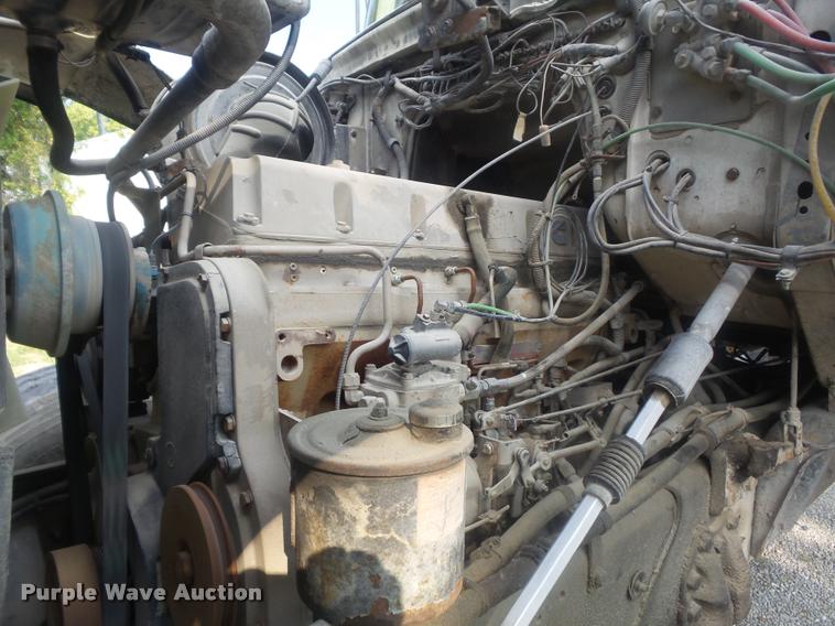 image for item K7520 1989 Ford LT9000 ready mix truck