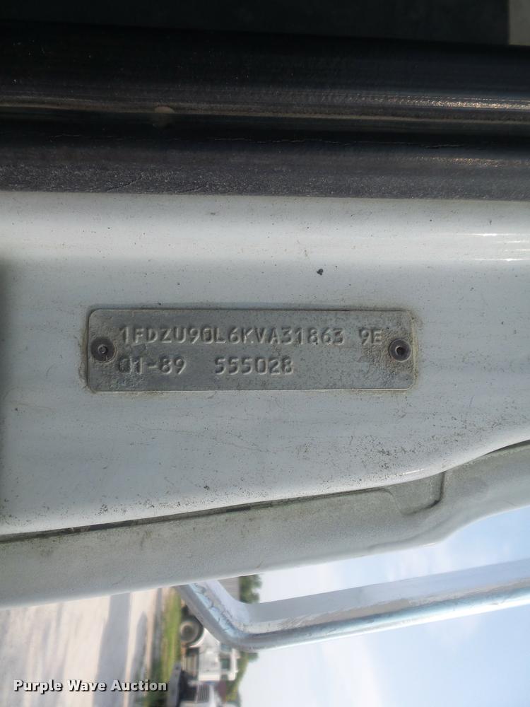 image for item K7520 1989 Ford LT9000 ready mix truck