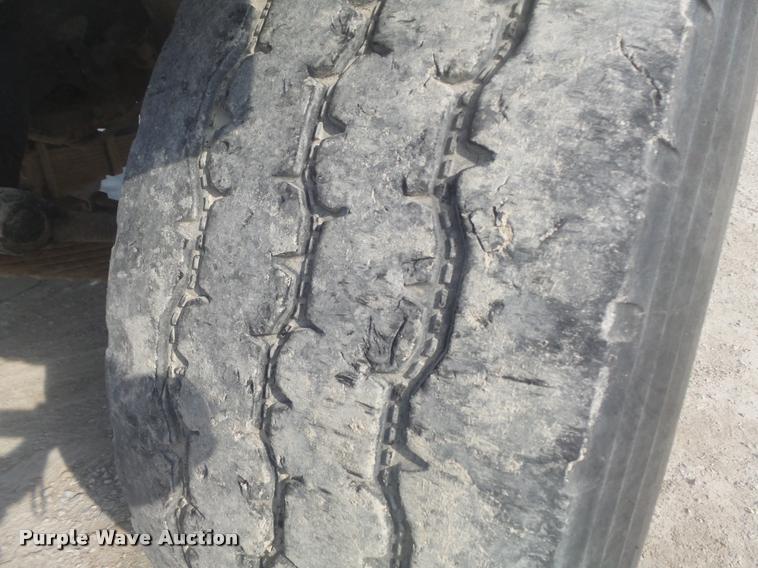 image for item K7521 1989 Ford LT9000 ready mix truck