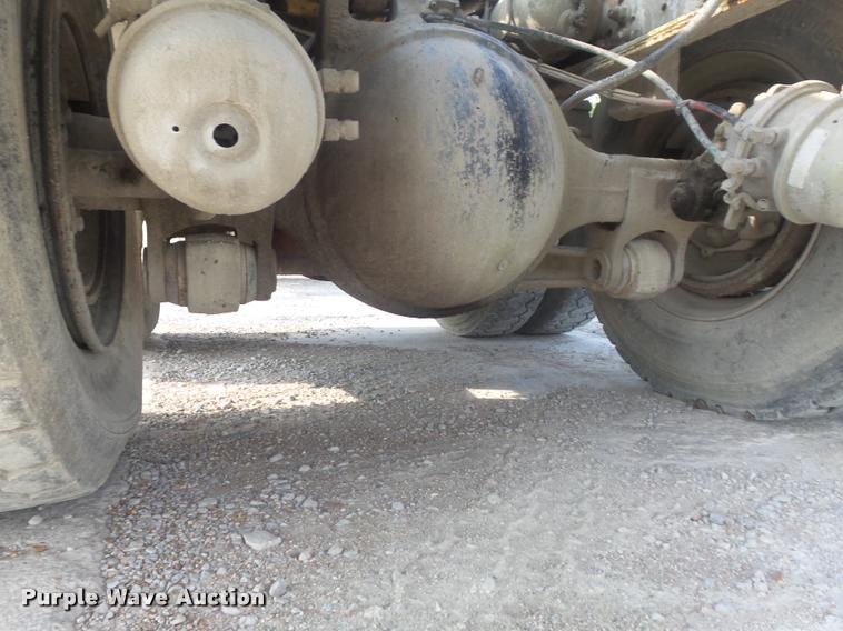 image for item K7521 1989 Ford LT9000 ready mix truck