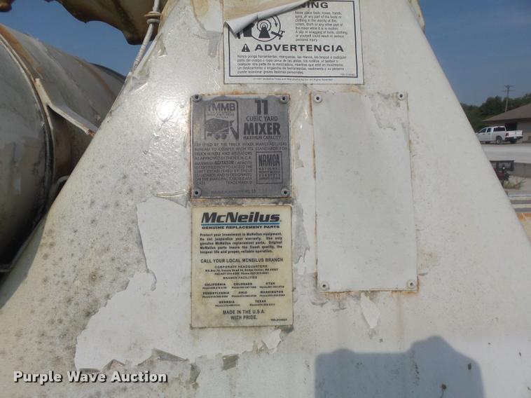 image for item K7521 1989 Ford LT9000 ready mix truck