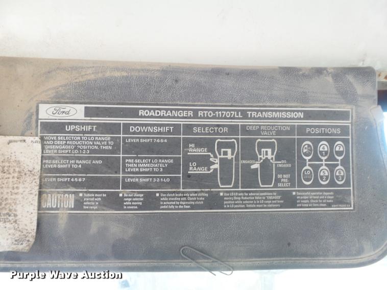 image for item K7521 1989 Ford LT9000 ready mix truck