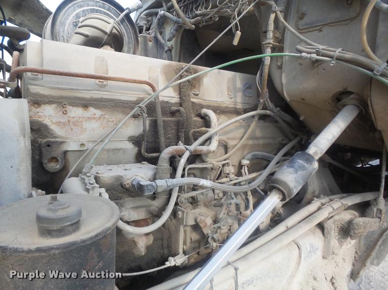 image for item K7521 1989 Ford LT9000 ready mix truck