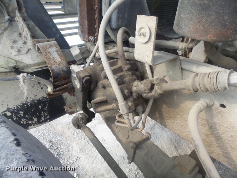 image for item K7521 1989 Ford LT9000 ready mix truck