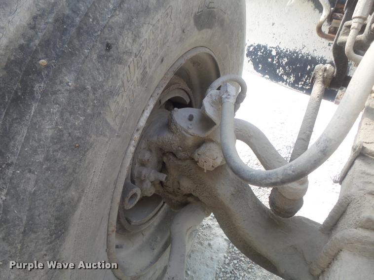 image for item K7521 1989 Ford LT9000 ready mix truck