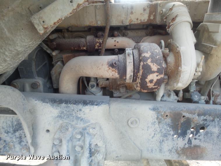 image for item K7521 1989 Ford LT9000 ready mix truck