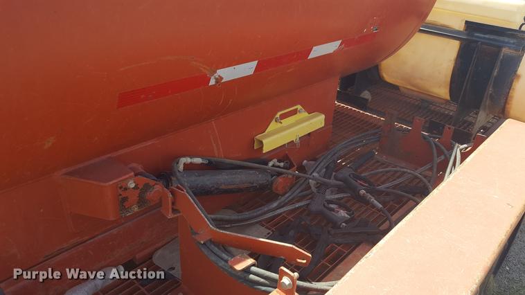 image for item L1510 2012 Ditch Witch FX30 vacuum trailer