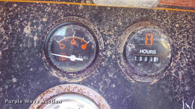 image for item L1510 2012 Ditch Witch FX30 vacuum trailer