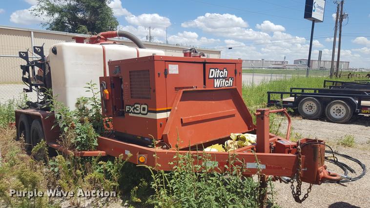 image for item L1512 2013 Ditch Witch FX30 vacuum trailer