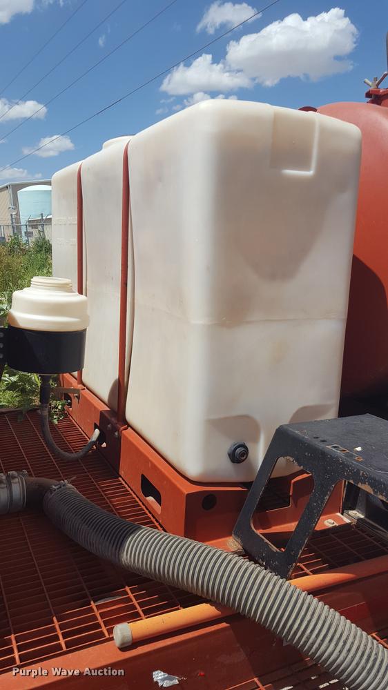 image for item L1512 2013 Ditch Witch FX30 vacuum trailer