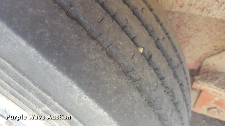 image for item L1512 2013 Ditch Witch FX30 vacuum trailer